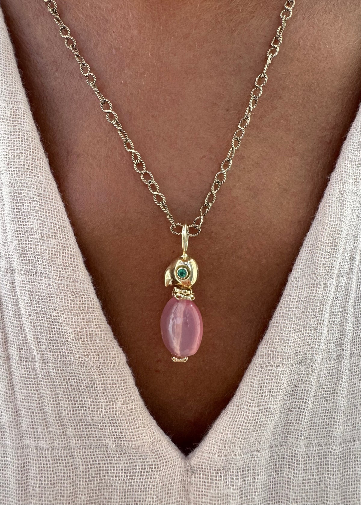 Little Rosequartz Parrot Pendant